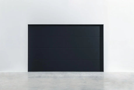 Garagentor Design-Line Nero RAL 9005 – tiefschwarze Oberfläche mit moderner Struktur.