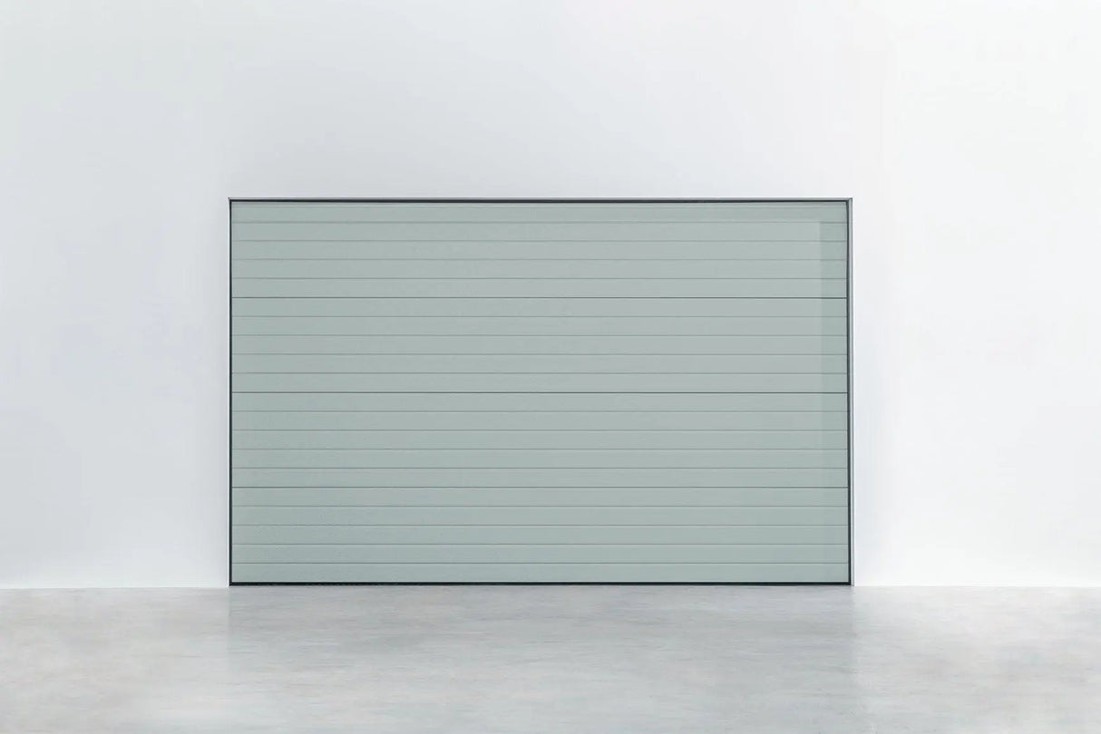 Garagentor Stucco Colore Lichtgrau – klare Linien und moderne Oberfläche im Farbton RAL 7035