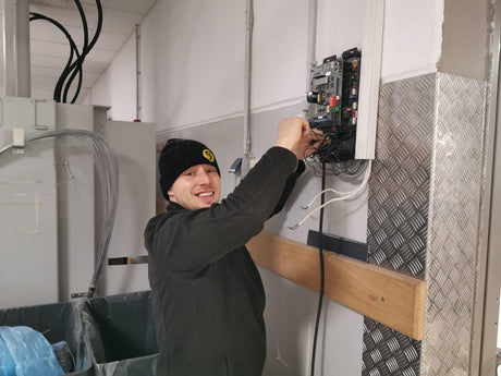 Schweighöfer Tortechnik Team im Kundenservice